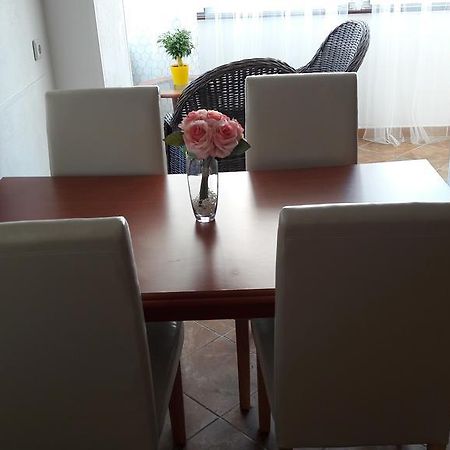 Apartment Amalija Примоштен Экстерьер фото