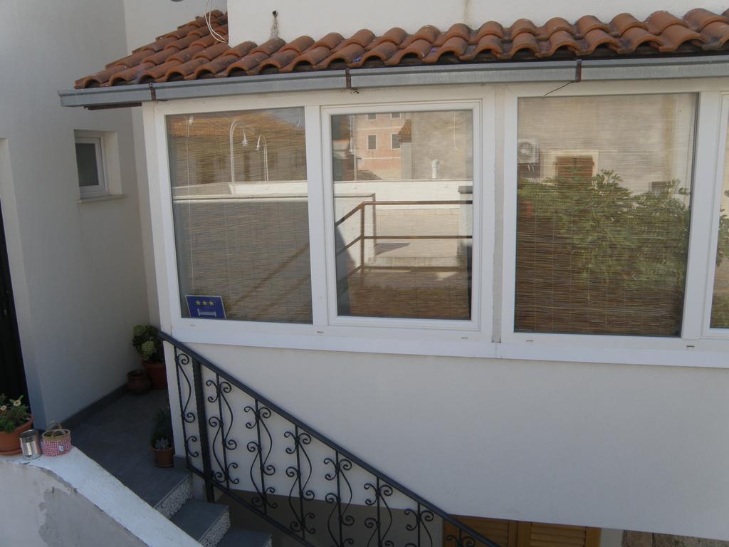 Apartment Amalija Примоштен Экстерьер фото