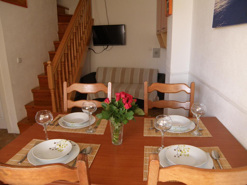 Apartment Amalija Примоштен Экстерьер фото