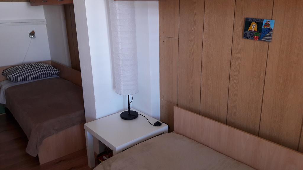 Apartment Amalija Примоштен Экстерьер фото